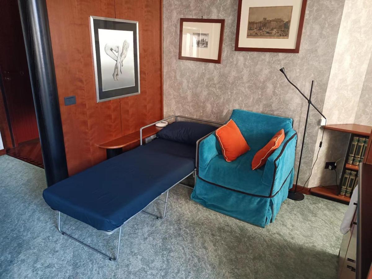 Corvetto 16 - Elegant Apartment For 4 - Metro 5 Min - Duomo 10 Min - Milan, Milan